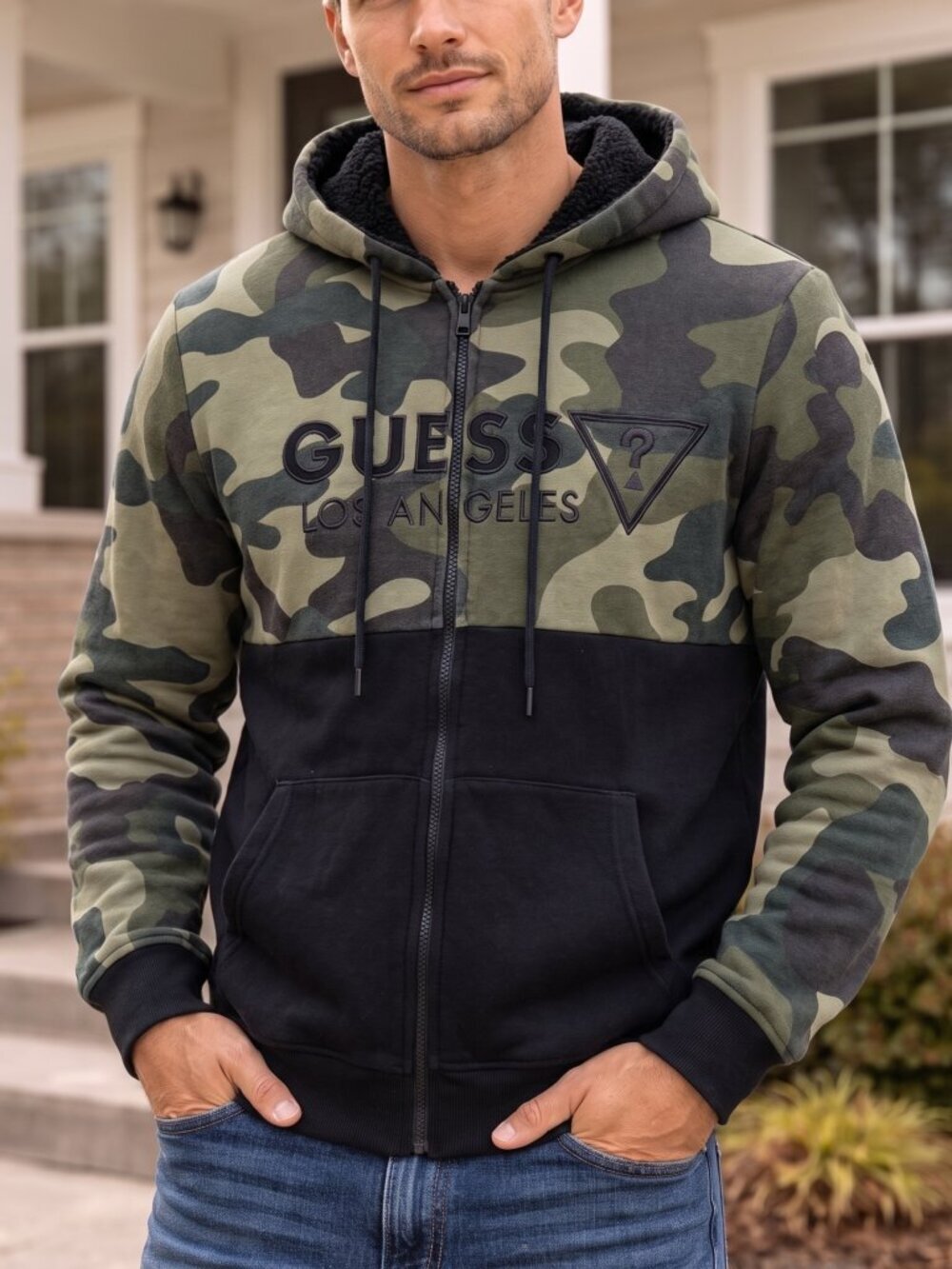 Guess Camoflauge Zip-Up Hoodie (MEDIUM)